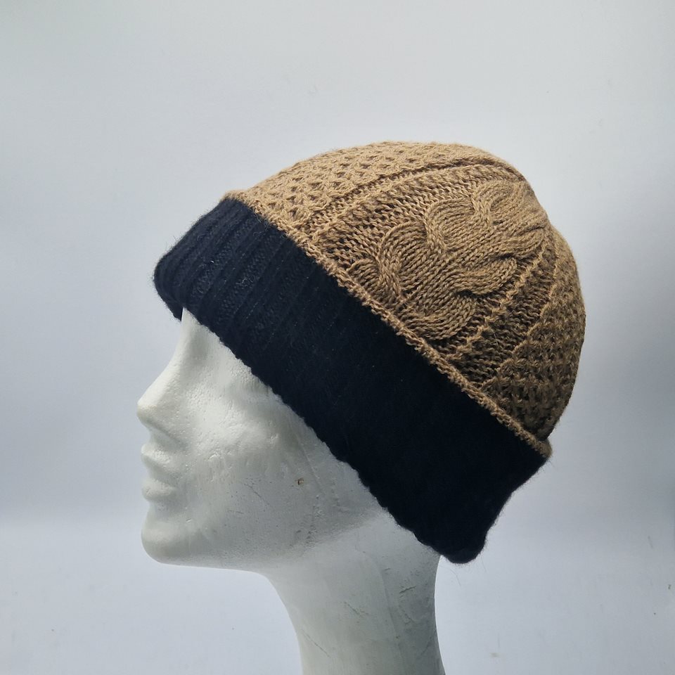 Alpaca Knitted Reversible Hat black/fuan