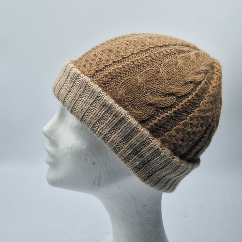 Alpaca Knitted Reversible Hat faun/cream