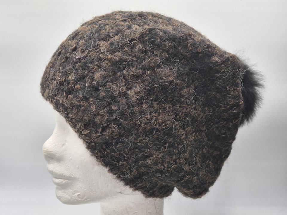 Alpaca slouch beanie hat with fur pompom brown/black