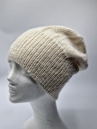 Alpaca Knitted slouchy Hat white
