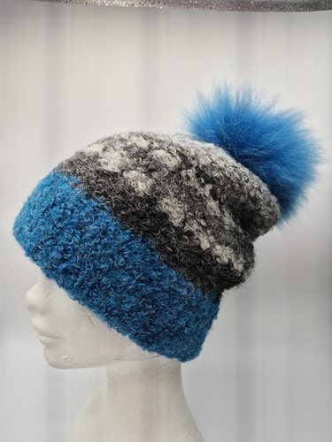 Alpaca stripped slouch beanie hat with fur pompom