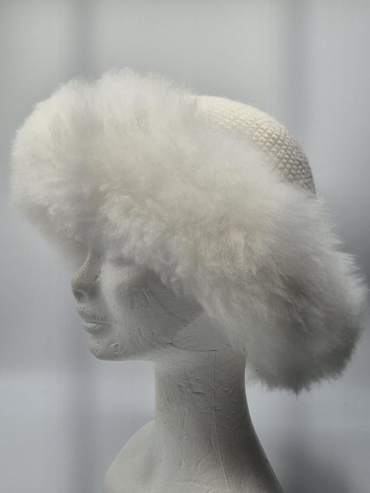 Alpaca Crochet Fur Hat white
