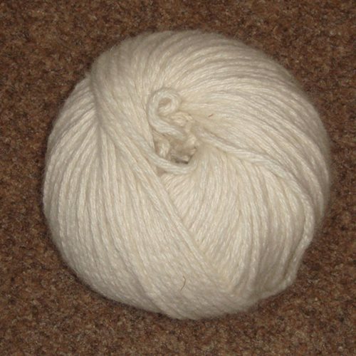 Alpaca chunky 200g white yarn.