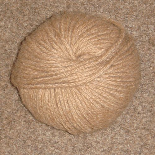 Alpaca chunky 200g faun yarn.